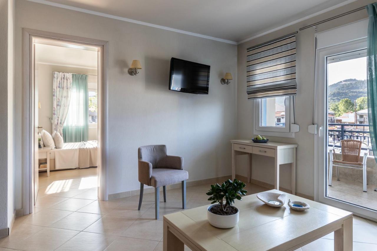 Sole Mare Hotell Chrisi Ammoudia Exteriör bild